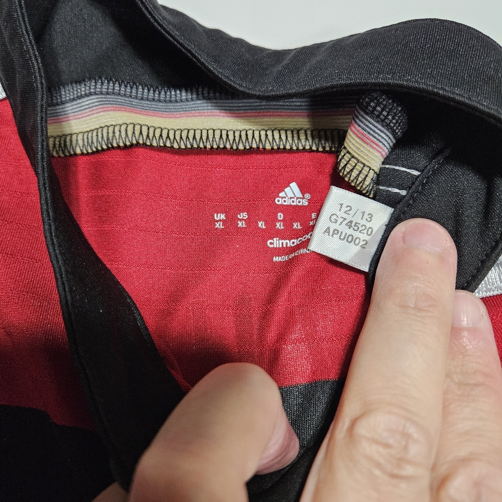 Adidas Germany Mesut Ozil #8 2014 World cup away jersey rare XL - Picture 8 of 14